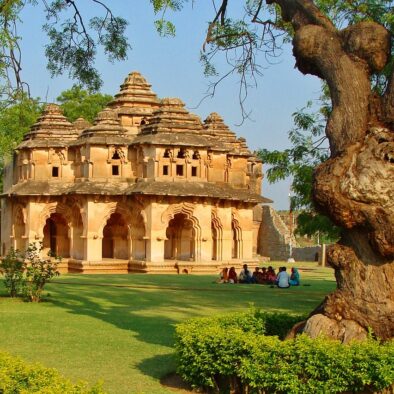 one day tour of Hampi