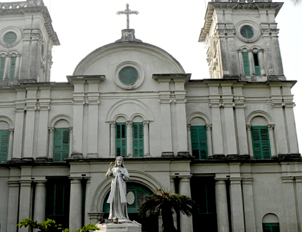 Sacred heart church, tour from Kolkata