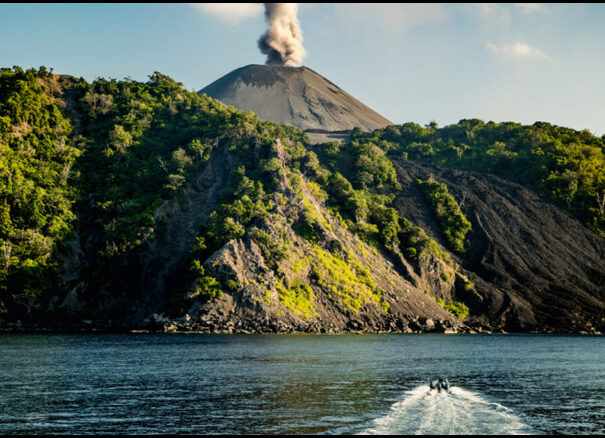 Cruise to barren island active volcano