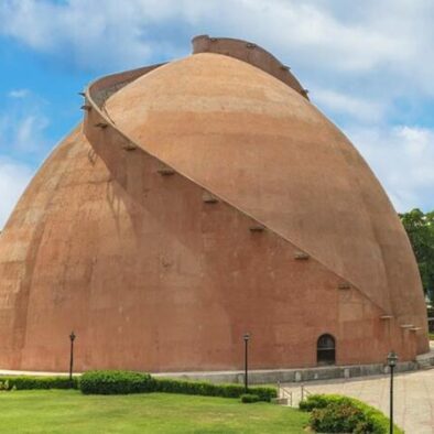 Golghar Granary in Mauryan Patna city tour